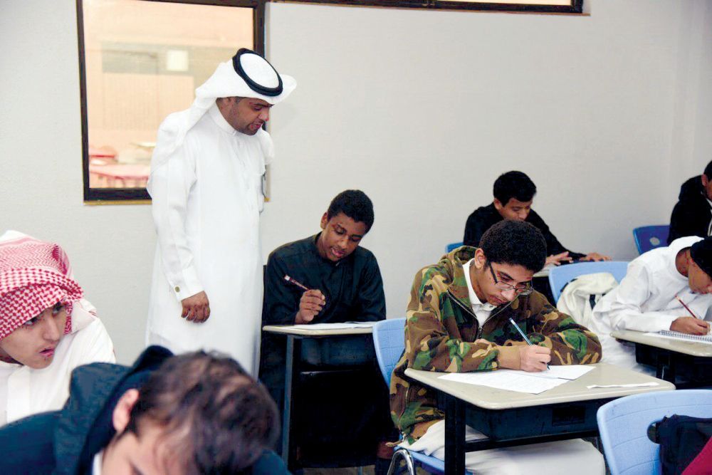 الاختبار التحصيلي لطلاب الثانوية على فترتين.. والتسجيل ينطلق اليوم