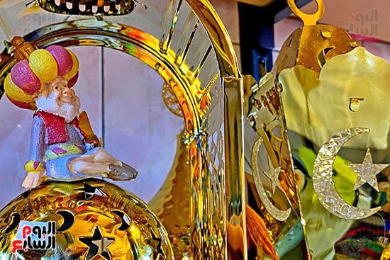 فوانيس وخيامية.. شوارع القاهرة والجيزة تتزين لاستقبال شهر رمضان.. صور