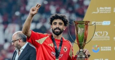 الأهلي ينهى إجراءات تمديد عقد مروان عطية وضمه للفئة الأولى.. اعرف التفاصيل