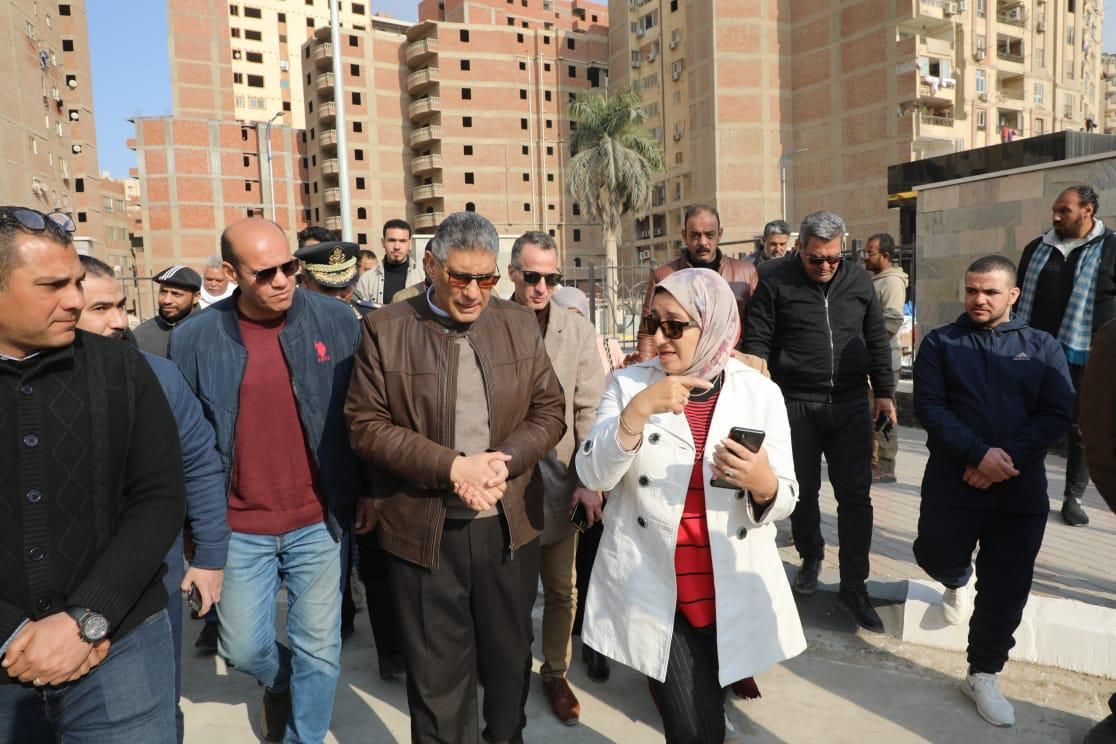 مواقف سرفيس حضارية جديدة ضمن مشروع تطوير ترعة المريوطية فى الجيزة.. صور