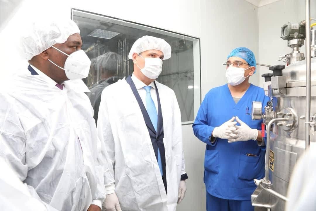 رئيس زامبيا يتفقد معهد الأمصال واللقاحات البيطرية بوزارة الزراعة
