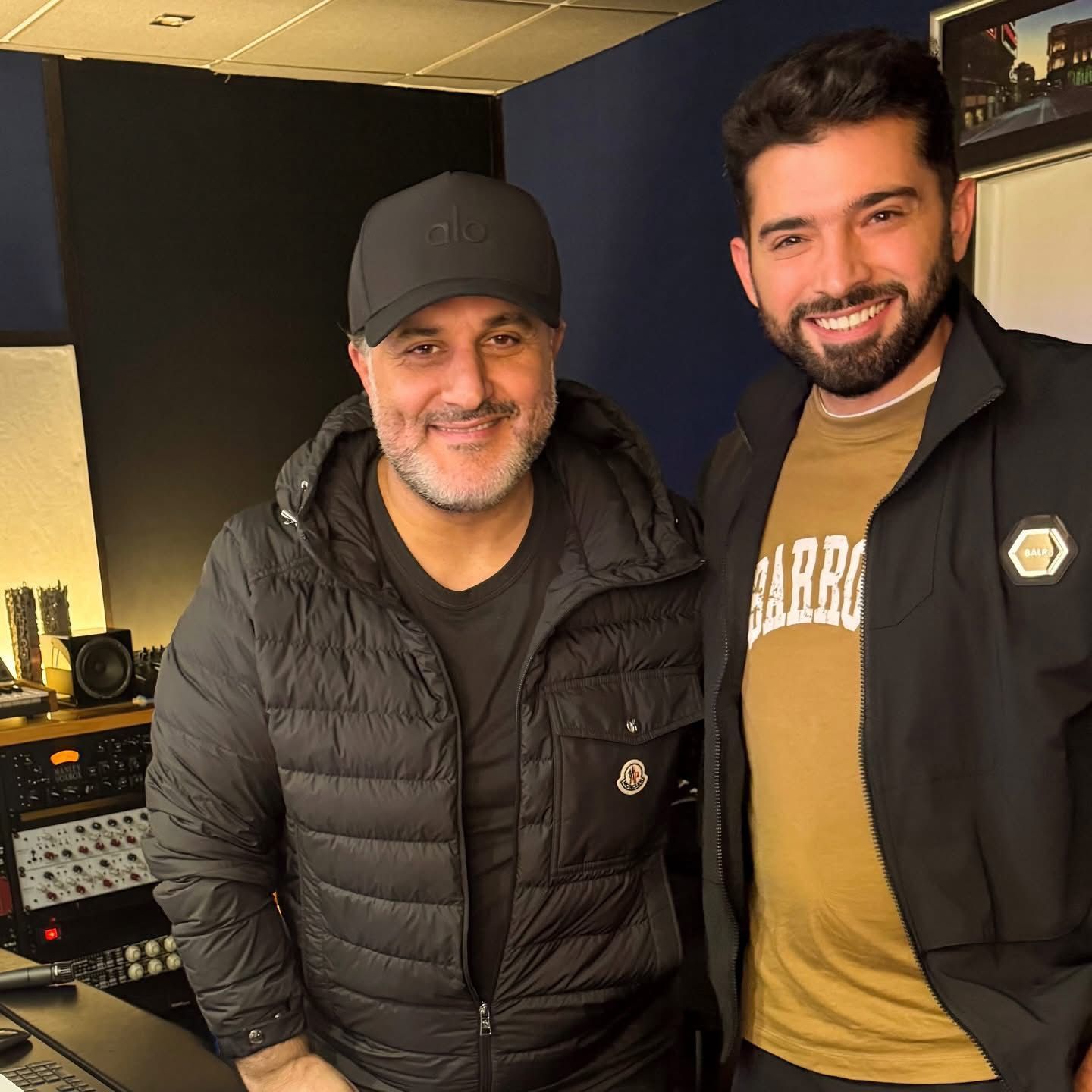 شاهد ملحم زين من كواليس تسجيل أحدث أغنياته مع رامى شلهوب