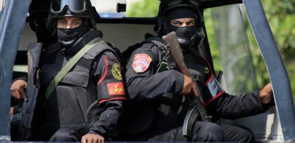 مصر.. القبض على 13 شخصًا في قضية احتيال منصة FBC