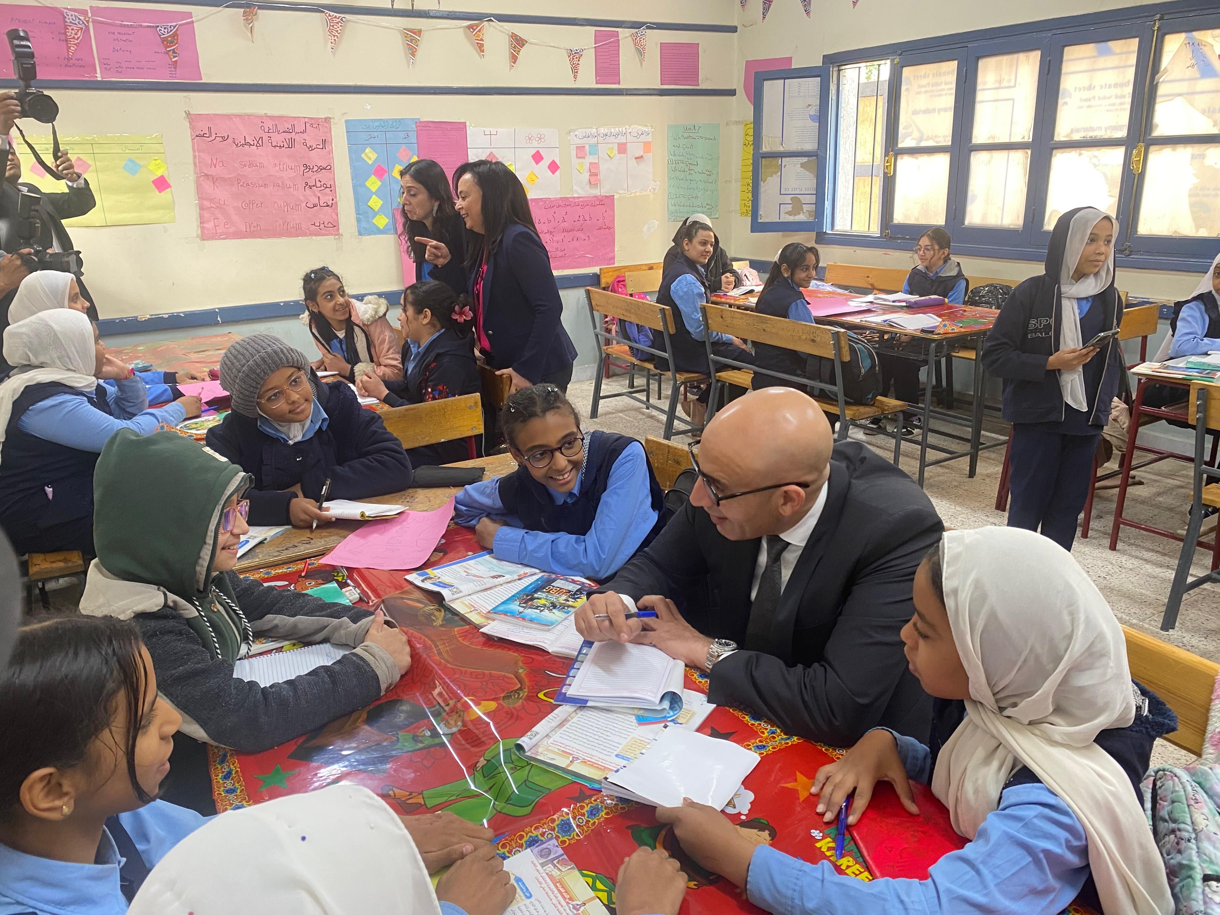 وزير التعليم: تطبيق برنامج الدمج الشامل بشكل علمى فى المدارس