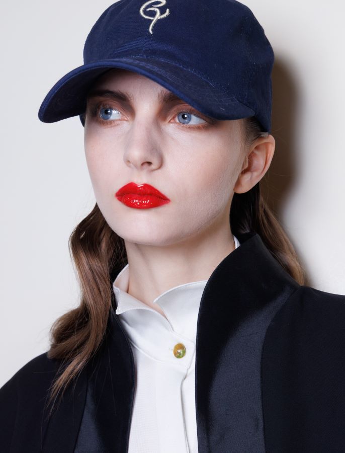 7 صيحات مكياج لافتة أطلقها أسبوع الموضة في لندن لخريف وشتاء 2025-2026