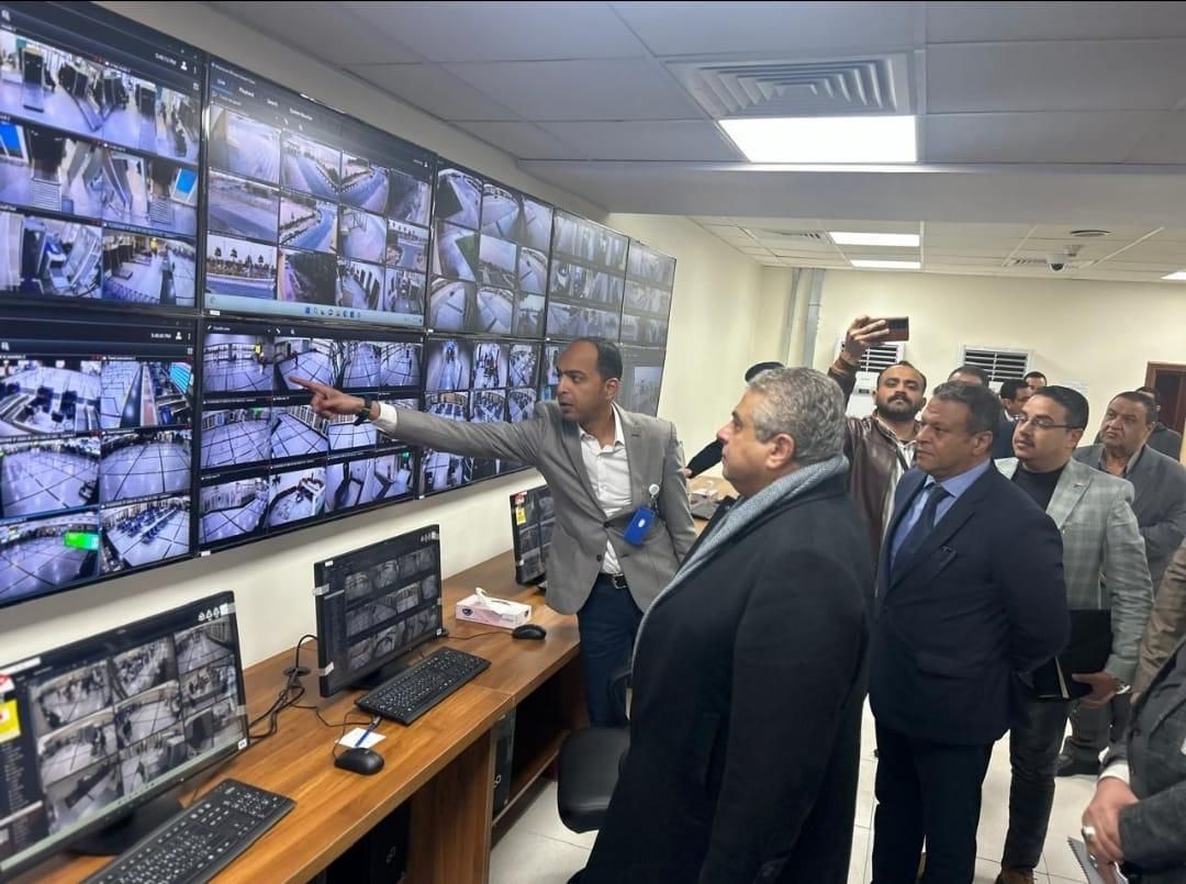 اللجنة العليا للتفتيش الأمني والبيئي بوزارة الطيران تتفقد مطار أسيوط الدولي