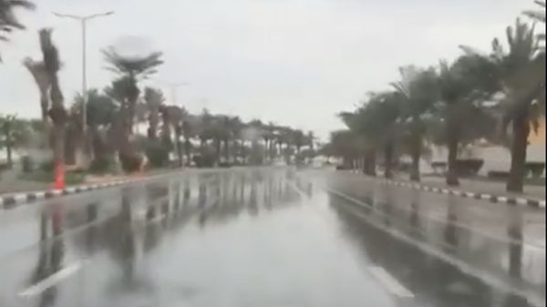 هطول أمطار وانخفاض ملحوظ في درجات الحرارة