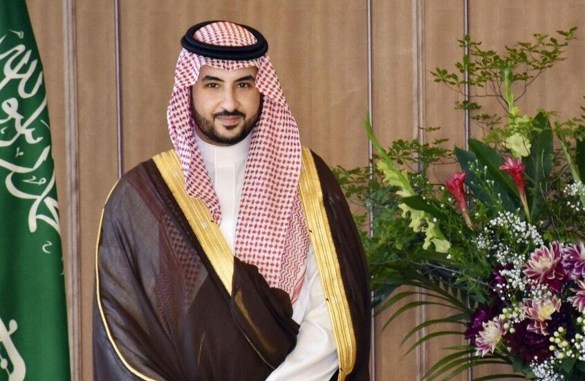 الخليج اليوم .. وزير الدفاع السعودي يصل واشنطن