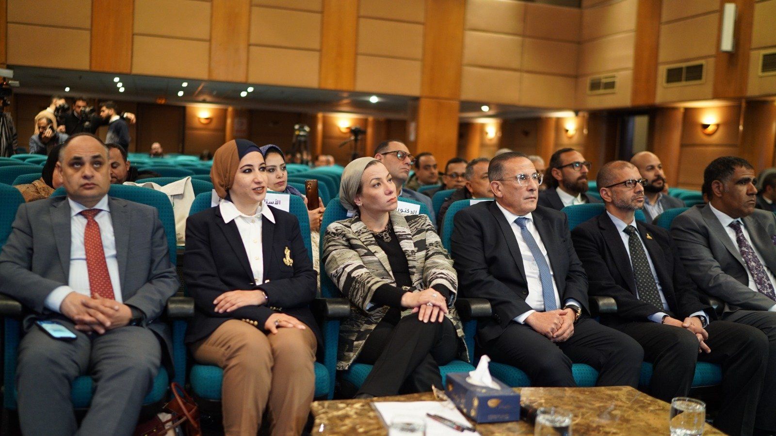 وزيرة البيئة تعلن مشاركة القطاع الخاص السياحى فى رصد البيئة البحرية