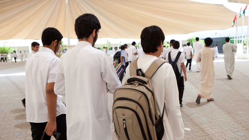 الامارات | مدارس تنجز تقارير الأداء الأكاديمي للطلبة وتدعو ذويهم لمناقشة نتائجها