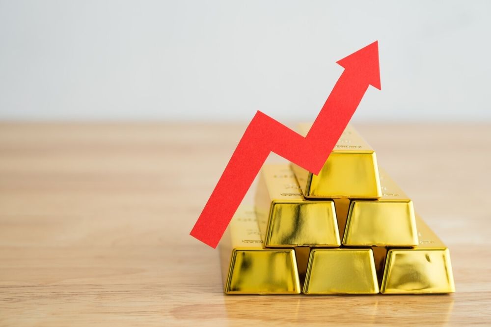 أسعار الذهب ترتفع إلى مستويات قياسية جديدة مدفوعة بتراجع الدولار