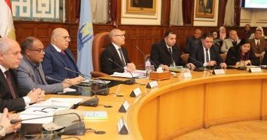 محافظ القاهرة يناقش استعدادات الأجهزة التنفيذية لاستقبال شهر رمضان