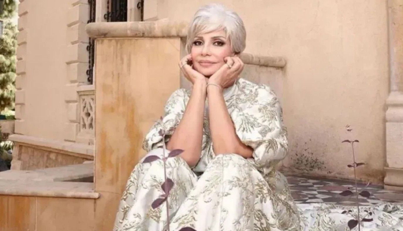 سوسن بدر تكشف جانب خفي في شخصية ياسمين عبد العزيز داخل الكواليس