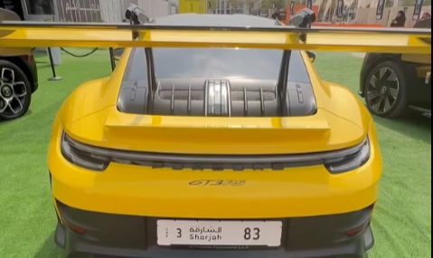 الامارات | الشارقة تدشن اللوحات الجديدة لأرقام السيارات