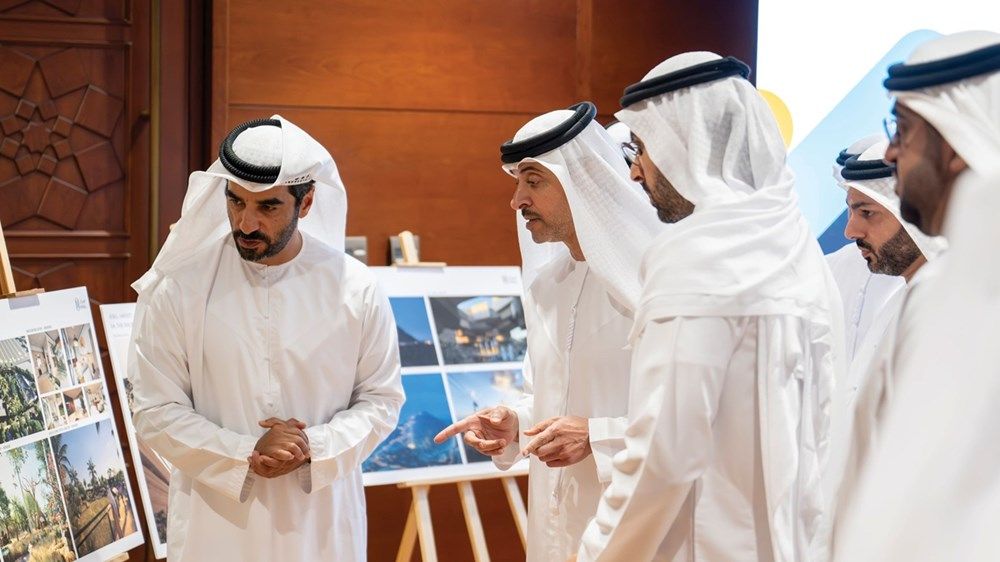 هزاع بن زايد يستقبل وفداً من دائرة الثقافة والسياحة - أبوظبي