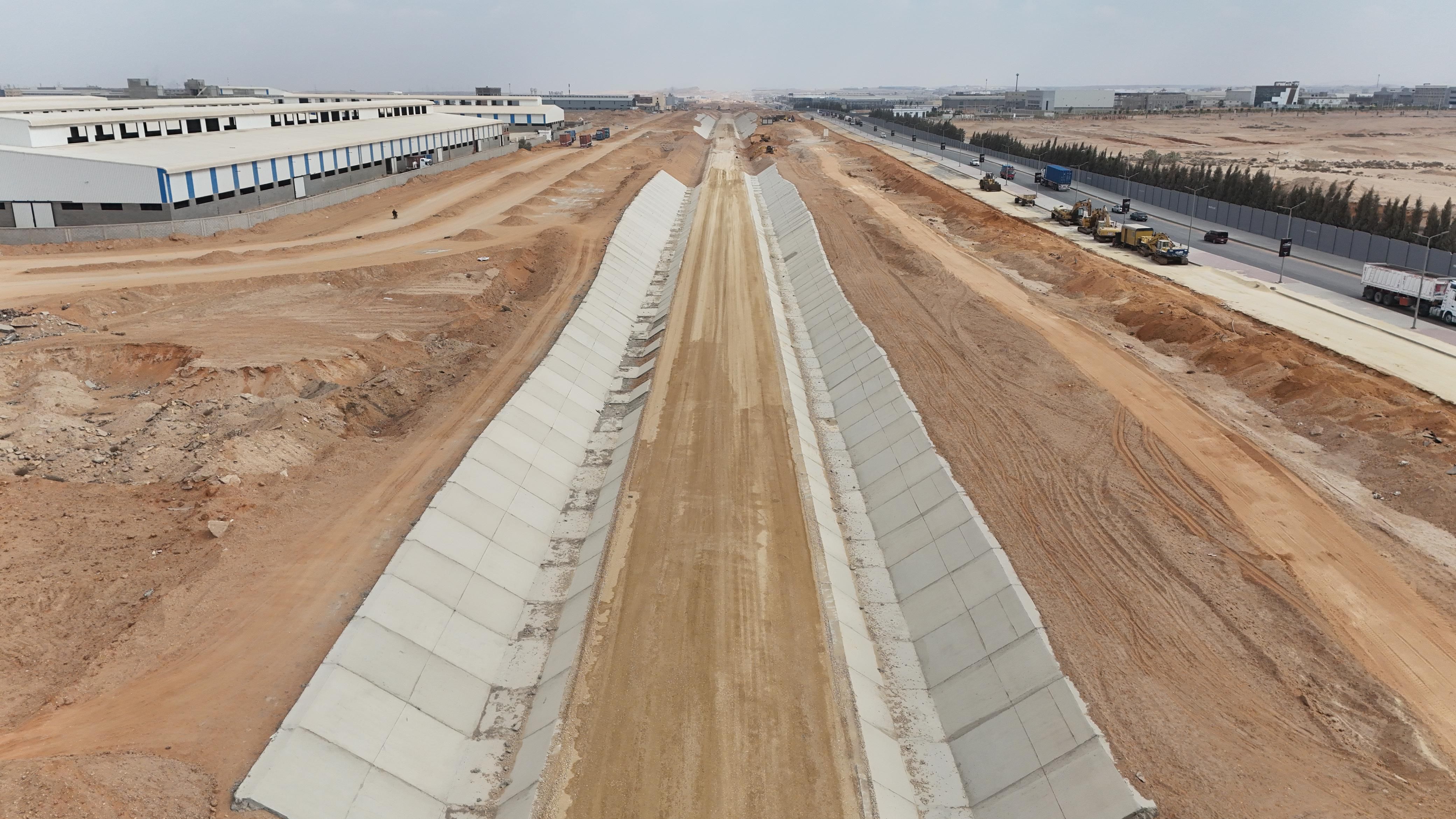 وزارة النقل تكشف نسب تنفيذ خط سكة حديد "الروبيكى/ العاشر / بلبيس".. صور