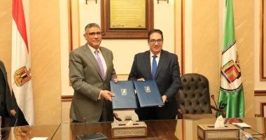 بروتوكول بين محافظة الجيزة وجامعة القاهرة للتعاون بمشروعات مجتمعية وتنموية