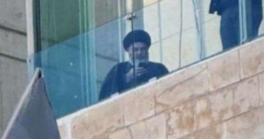 ظهور شبيه حسن نصر الله خلال مراسم التشييع فى لبنان يثير الجدل.. فيديو