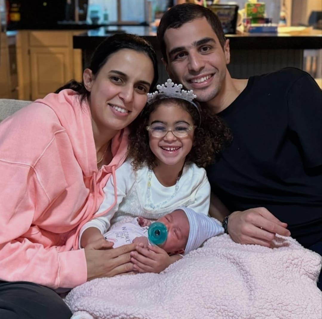 على فرج ونور الطيب بطلا الاسكواش يُرزقان بابنتهما الثانية ملك