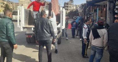 حى إمبابة يشن حملة لإزالة التعديات ورفع الإشغالات المخالفة بالشوارع.. صور