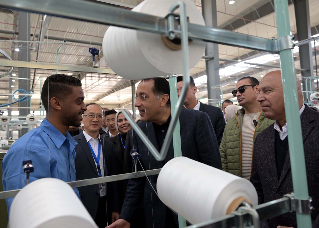 رئيس الوزراء يفتتح مصنع إيجيبت كادى للمنسوجات باستثمارات 100 مليون دولار