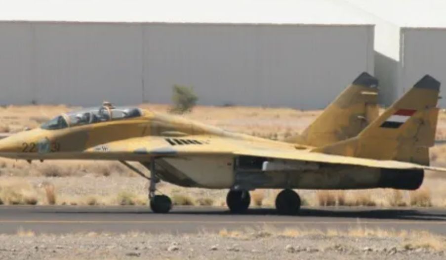 عاجل : طائرات حربية تابعة للحوثيين تحلق في سماء الضالع