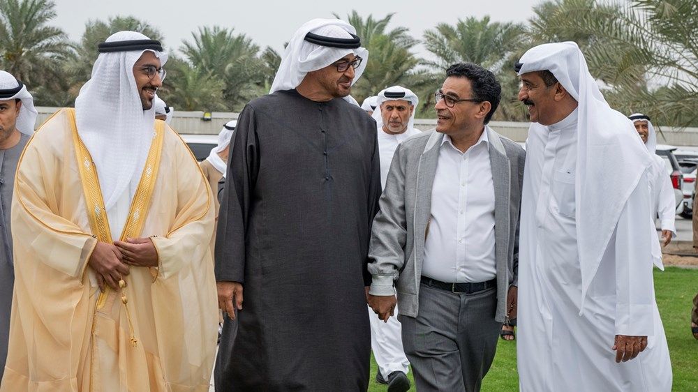 رئيس الدولة يحضر حفل زفاف في دبي