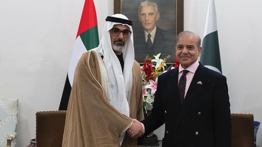 ولي عهد أبوظبي ورئيس وزراء باكستان يبحثان سُبل تعزيز العلاقات الثنائية ويشهدان توقيع اتفاقيات تعاون بين البلدين