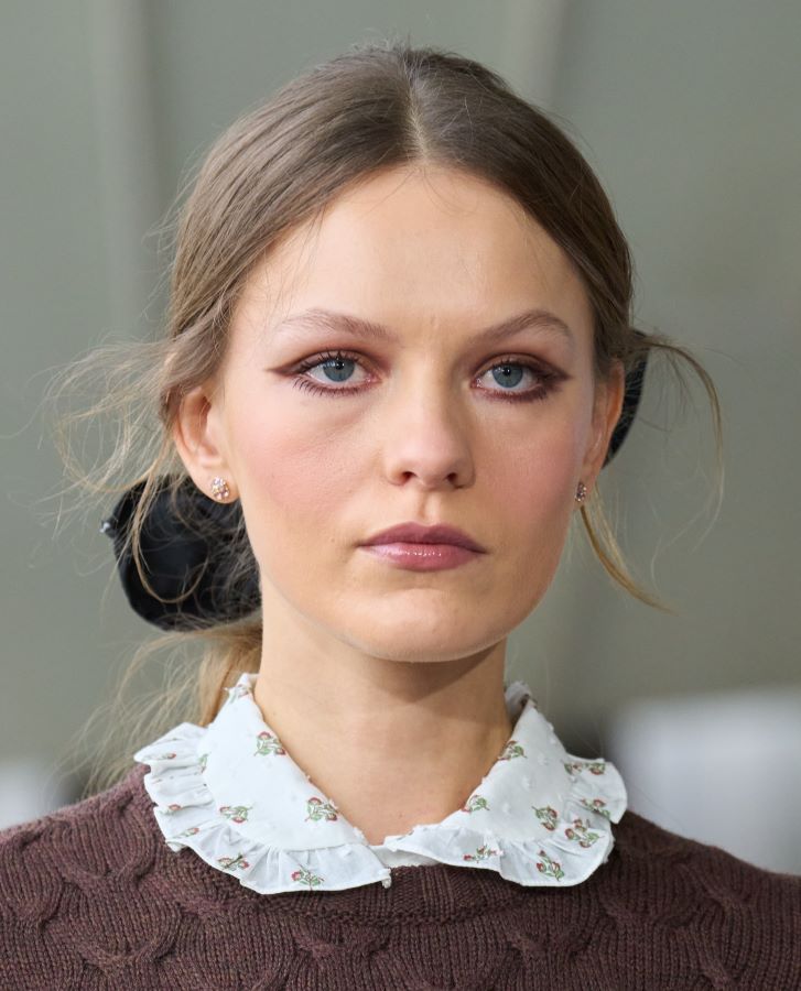 أبرز صيحات مكياج نرصدها من أسبوع الموضة في ميلانو لخريف وشتاء 2025-2026