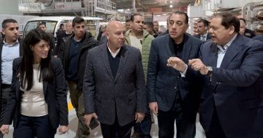 رئيس الوزراء يفتتح المرحلة الثانية من مصنع شركة "سيراميكا كليوباترا"