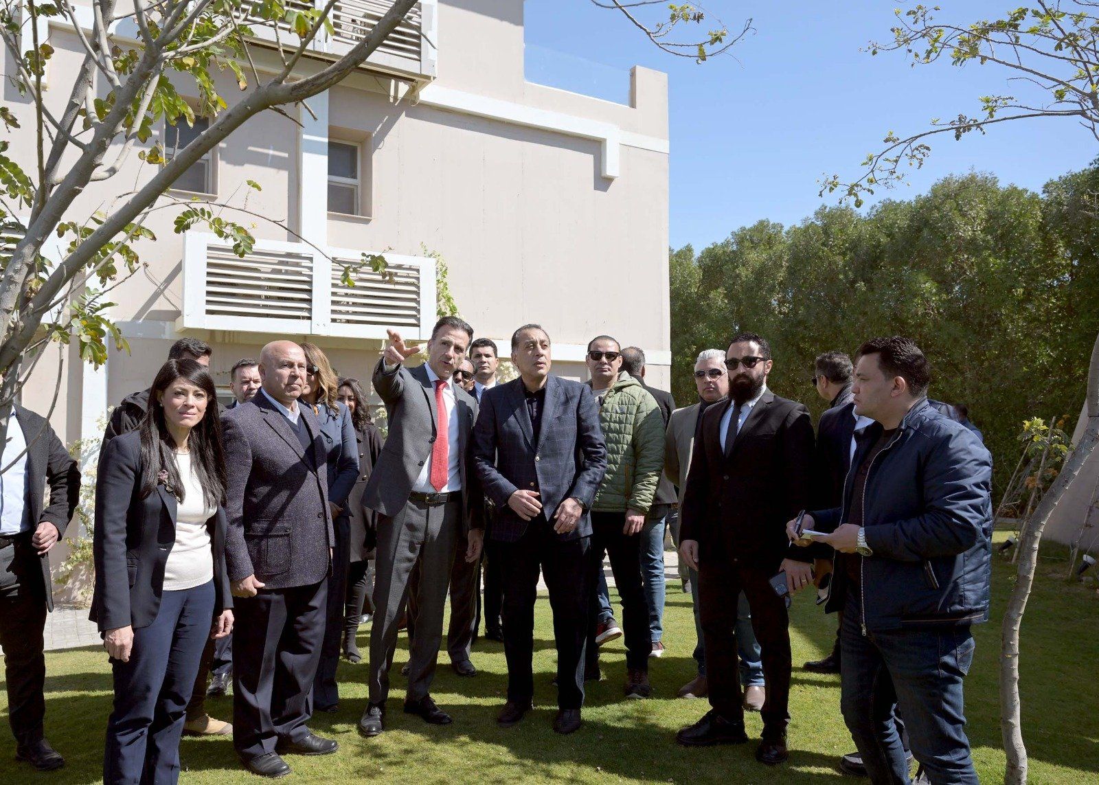 رئيس الوزراء يفتتح توسعات مصنع شركة "سى بورد" لتصنيع مواد البناء