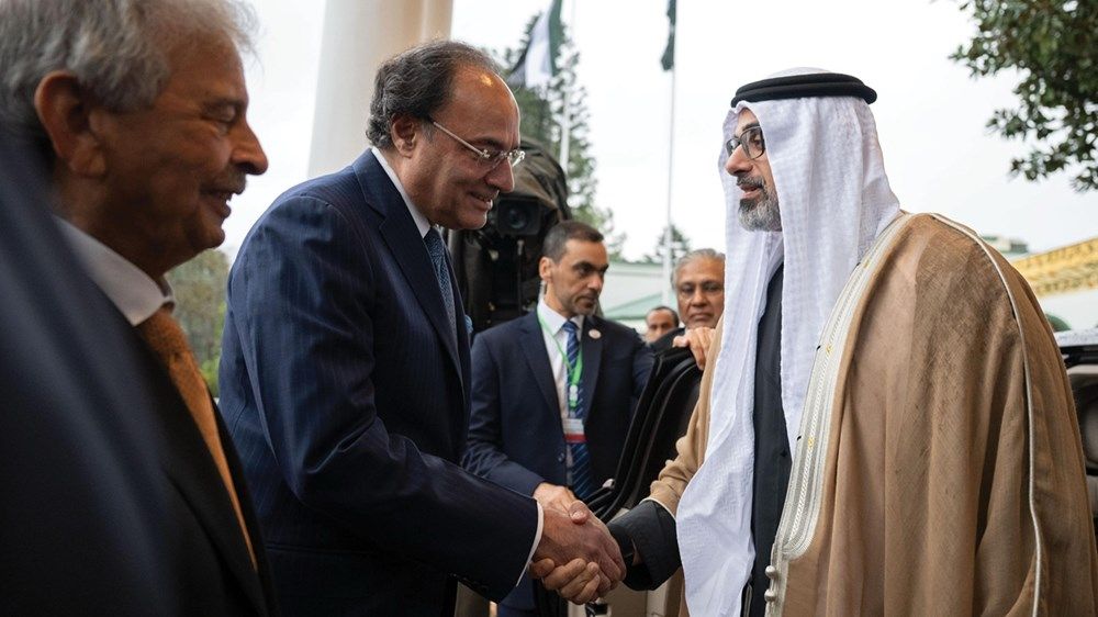 ولي عهد أبوظبي ورئيس وزراء باكستان يبحثان سُبل تعزيز العلاقات الثنائية ويشهدان توقيع اتفاقيات تعاون بين البلدين