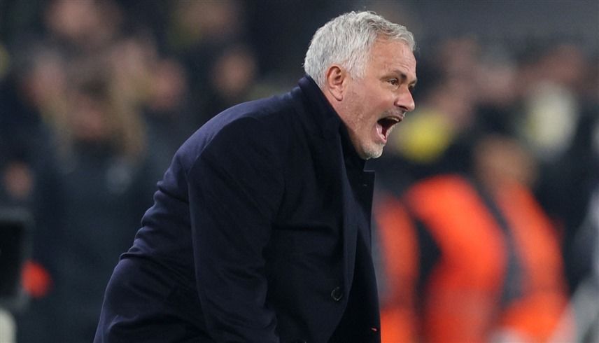 الامارات | إيقاف جوزيه مورينيو 4 مباريات بسبب إهانة الحكام.. وتصريح "القرود"