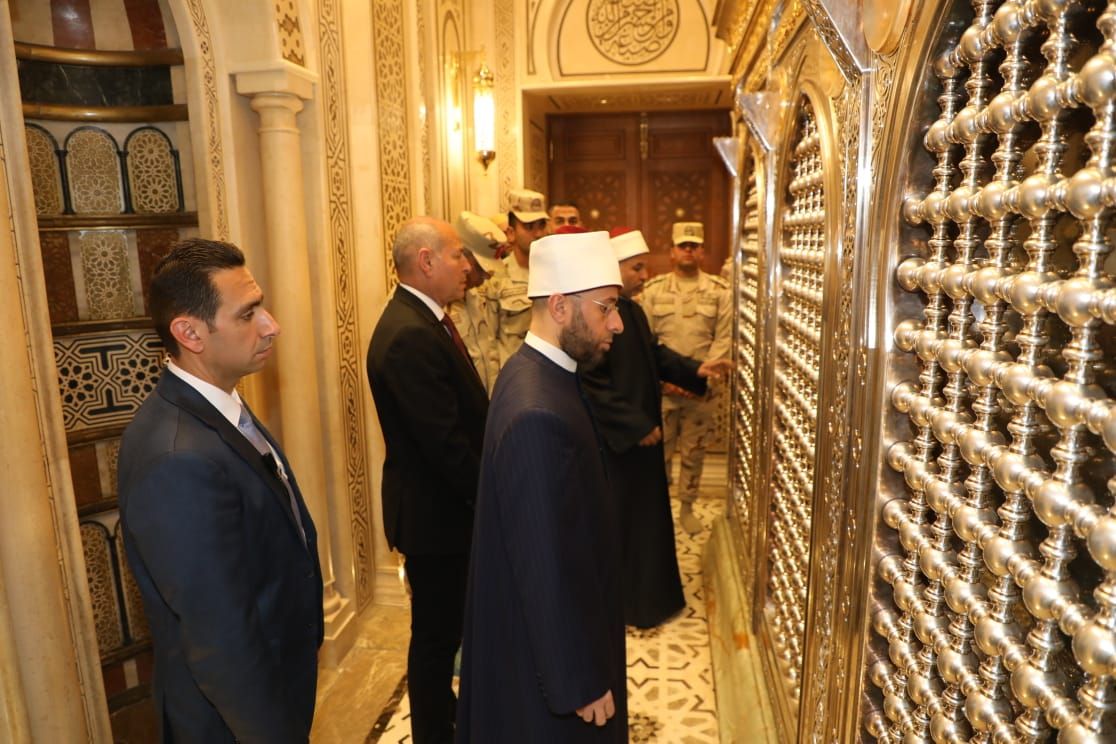 جولة تفقدية لوزير الأوقاف ومحافظ القاهرة فى مسجد السيدة نفيسة