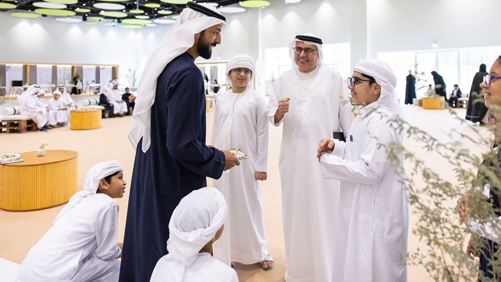 بحضور مريم بنت محمد بن زايد.. وفد مجلس التعليم والتنمية البشرية والمجتمع يزور مجمع زايد التعليمي بدبي