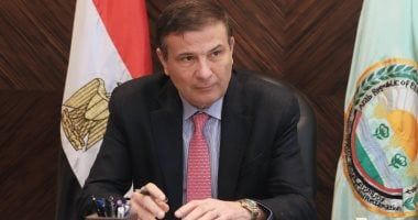 ‫ وزير الزراعة يبحث تحقيق الاستدامة الزراعية ودعم صغار المزارعين