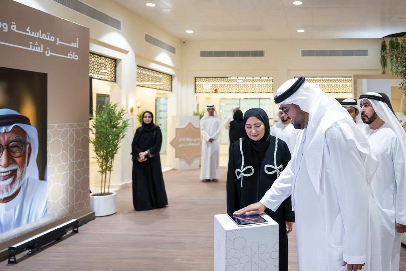 نيابة عن هزاع بن زايد.. محمد بن حمدان بن زايد يفتتح "نادي بركة الدار الاجتماعي" في رماح بمنطقة العين