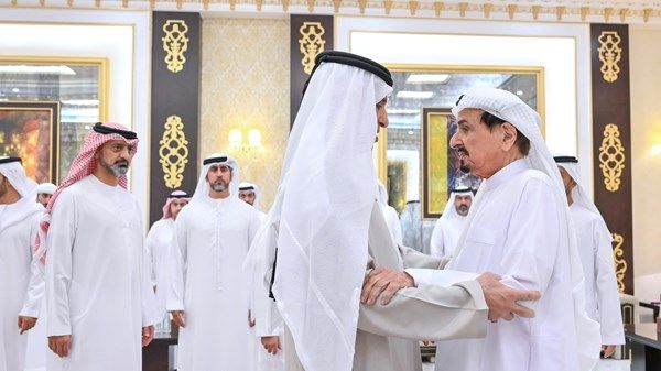 حميد بن راشد يتقبل تعازي سعود بن صقر والشيوخ في وفاة الشيخ سعيد بن راشد النعيمي