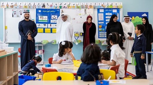 بحضور مريم بنت محمد بن زايد.. وفد مجلس التعليم والتنمية البشرية والمجتمع يزور مجمع زايد التعليمي بدبي