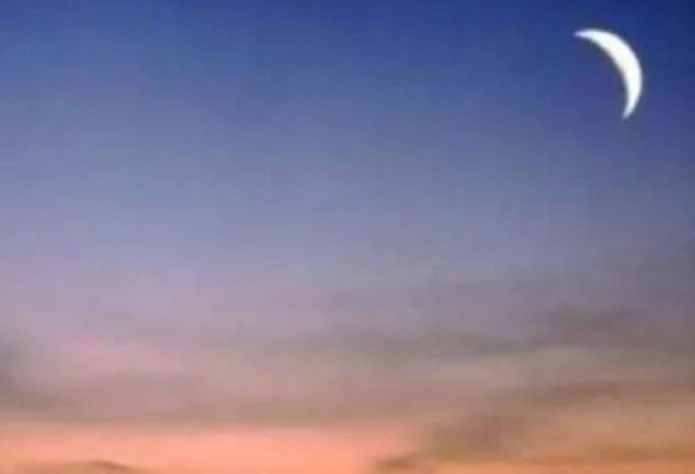 قصص مثيرة.. كيف كانت رؤية الهلال قديمًا قبل 100 عام؟