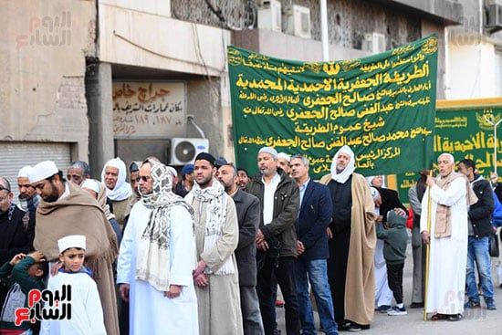 الطرق الصوفية تنظم موكب رؤية هلال شهر رمضان 2025.. صور