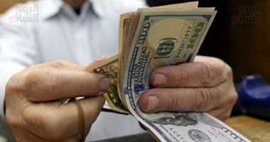 تحرك 42 قرشًا خلال شهر فبراير.. سعر الدولار أمام الجنيه 28-2-2025