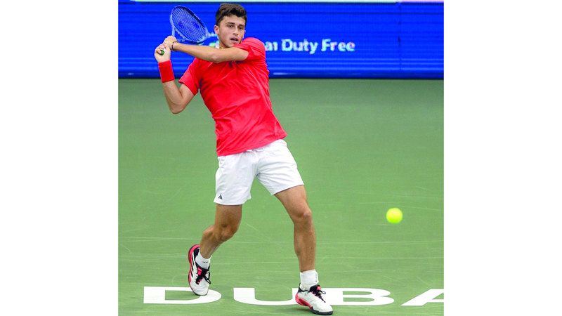 الامارات | «الخاسر المحظوظ» يودّع «تنس دبي» من الدور ربع النهائي