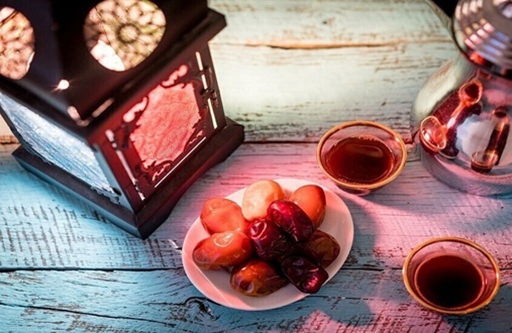 من مواعيد النوم إلى خفض الوجبات.. دراسات علمية: 12 نصيحة تعد بها جسمك لشهر رمضان