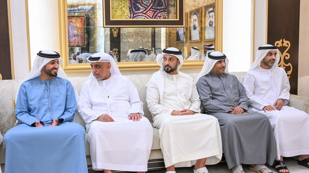 حميد بن راشد يتقبل تعازي سعود بن صقر والشيوخ في وفاة الشيخ سعيد بن راشد النعيمي