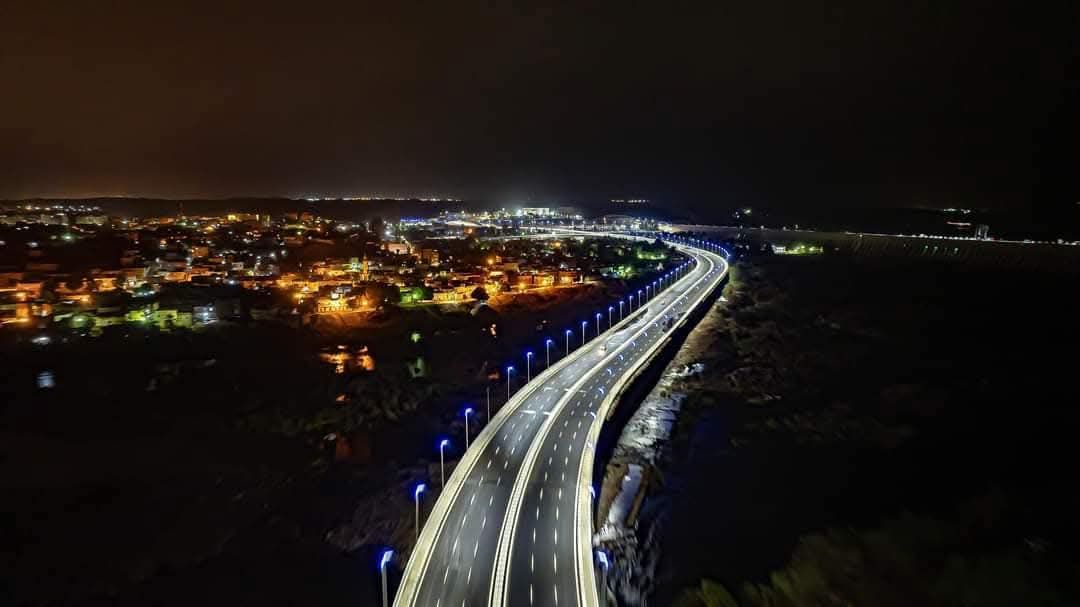 وزارة النقل: تنفيذ 56 محورا مروريا.. منها 22 فى الصعيد "صور"