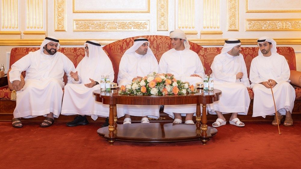 حمد الشرقي يستقبل المهنئين بشهر رمضان بحضور ولي عهد الفجيرة