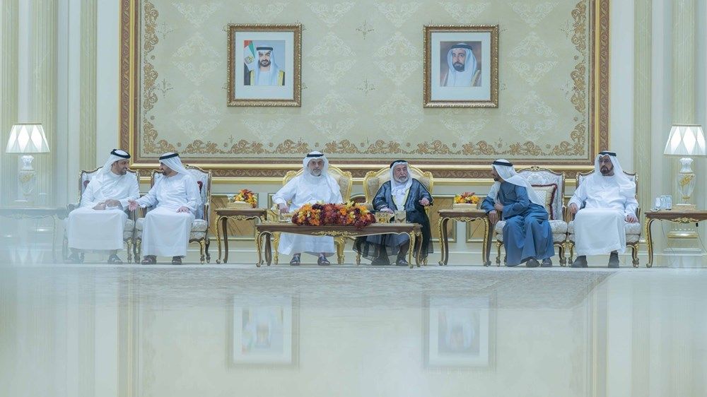 حاكم الشارقة يستقبل المهنئين بشهر رمضان المبارك في قصر البديع