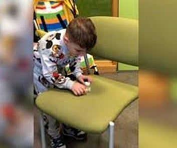 اختراق طبي لأول مرة.. علاج جيني يعيد البصر لأطفال ولدوا مكفوفين