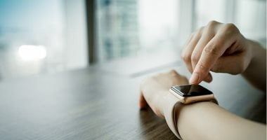 تكنولوجيا: هل يمكن للساعة الذكية أن تنقذ حياتك؟ جوجل تطور خوارزمية للكشف عن السكتة القلبية